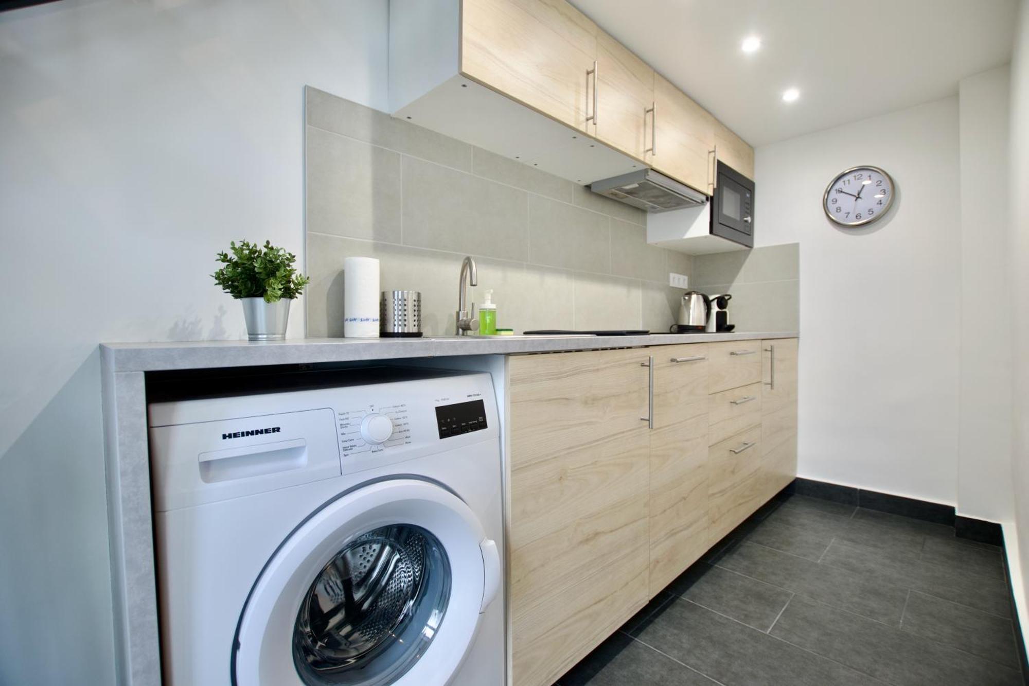 Studio Apartments By Hi5- Cozy Studio Budapest Eksteriør billede